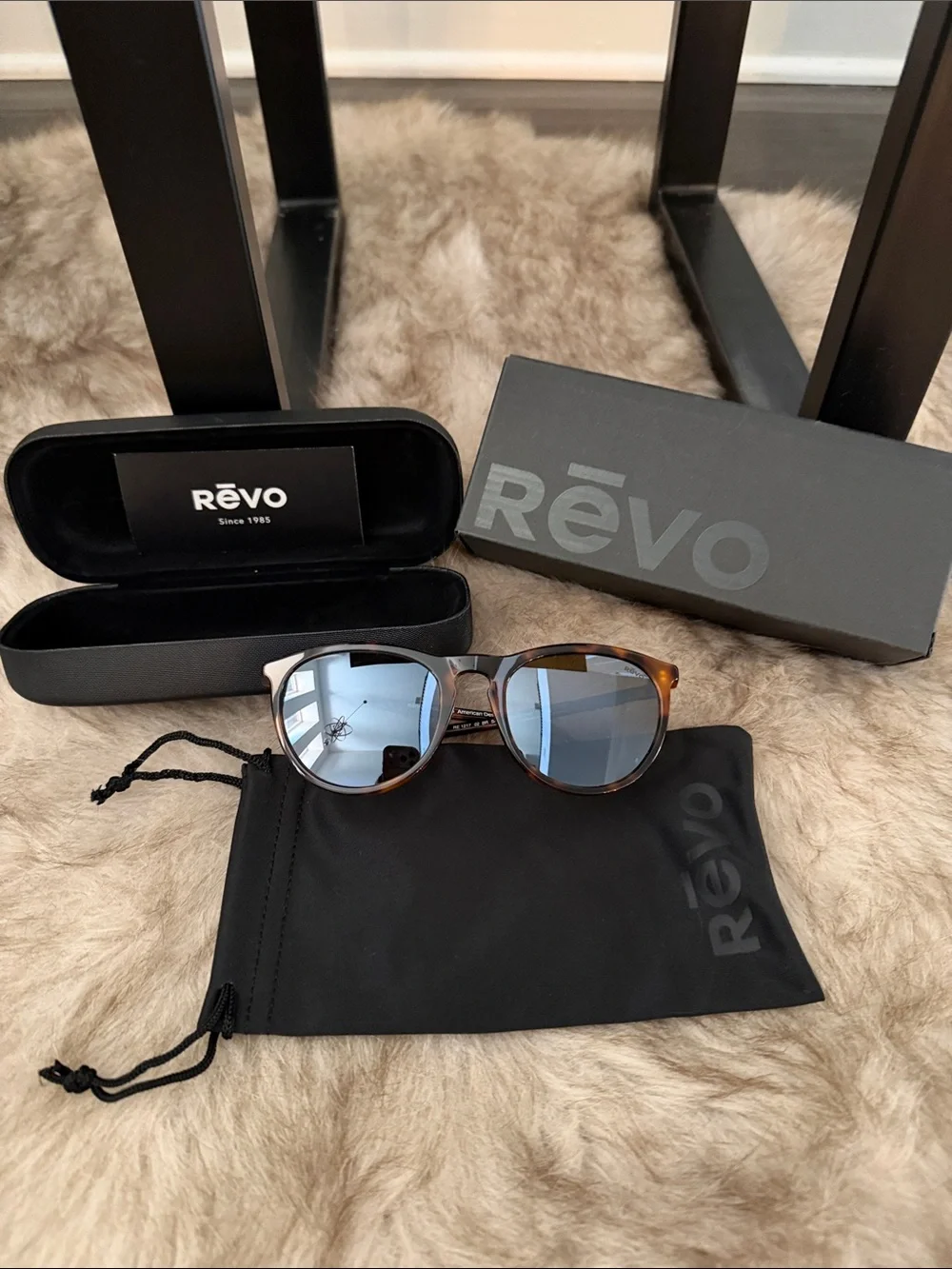 New!!!! Revo Women's Tortoiseshell Frame Sunglasses w/case and original box.